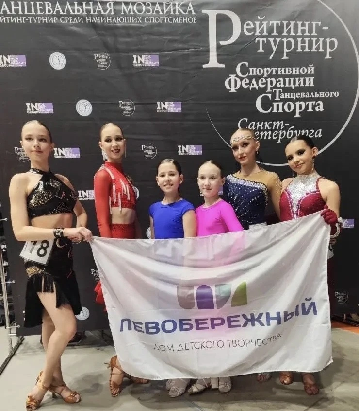 Спортивные ДОСТИЖЕНИЯ наших учеников🏆🎉  Поздравляем Казанцеву Екатерину, обучающуюся 8 «В» класса, с