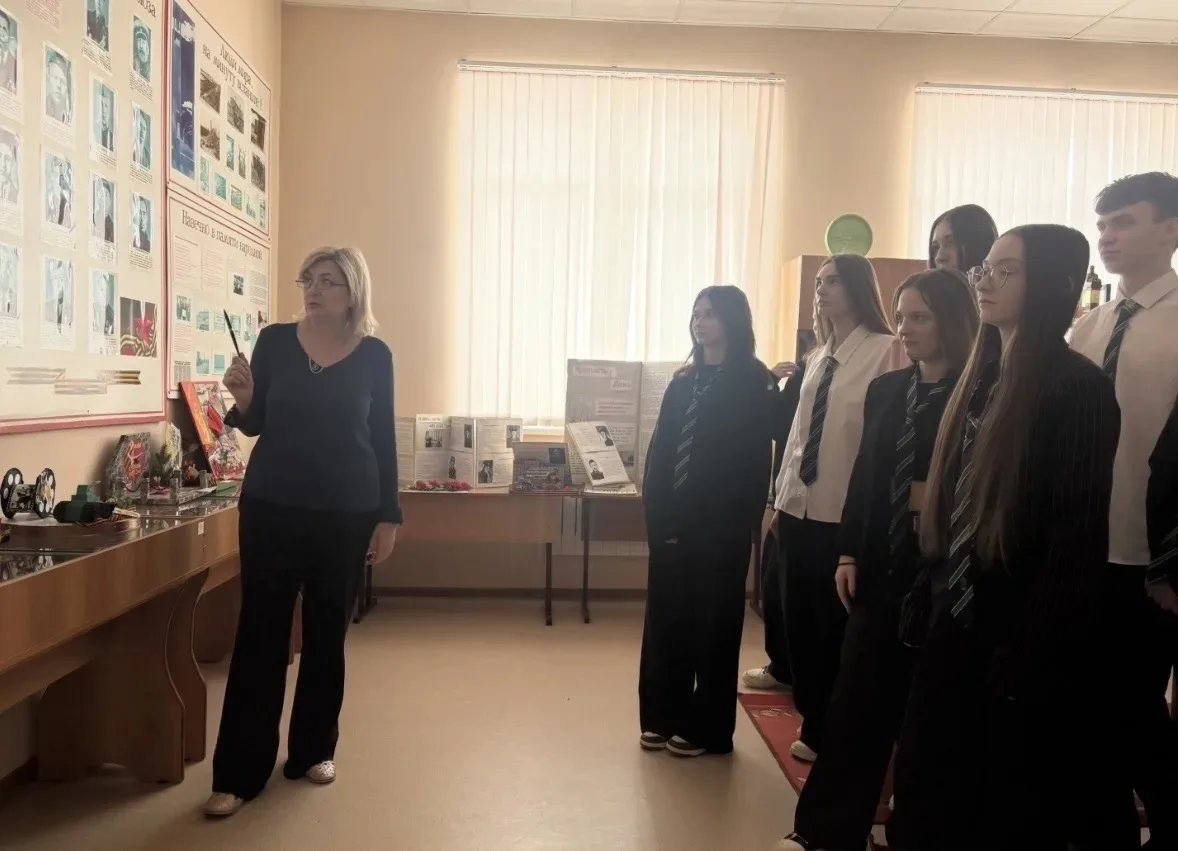 📌 В рамках месячника патриотической работы "Солдату посвящается" в школьном музее "Территория памяти