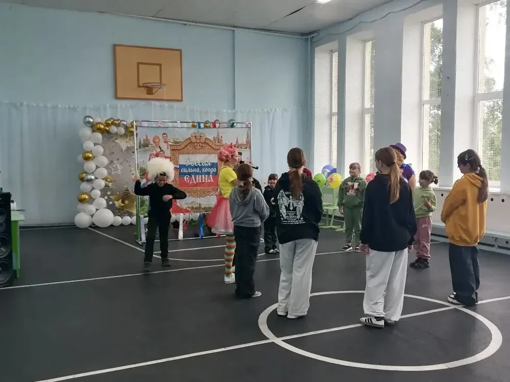 Летний оздоровительный лагерь «Радуга детства» открыл свои двери!  В День защиты детей в нашей школе
