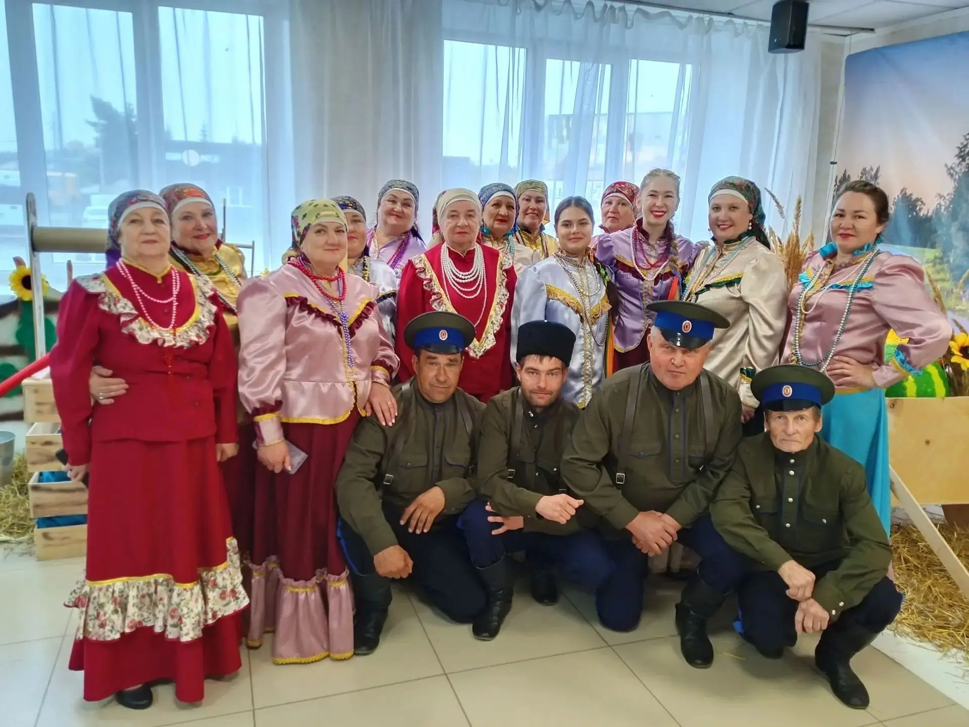 Творческие коллективы Пластовского округа приняли участие в областном фестивале казачье...