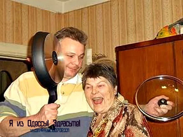 — Ася Марковна, что вы можете сказать о своем зяте?
— Он совсем как самолет: на земле от него
соверш