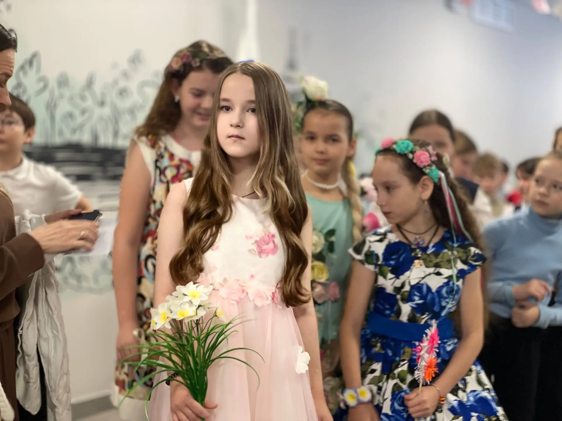 💐Шестой в стиле весны🌸  У нас в лицее в пятницу случилось нечто, что заставило всех почувствовать ве