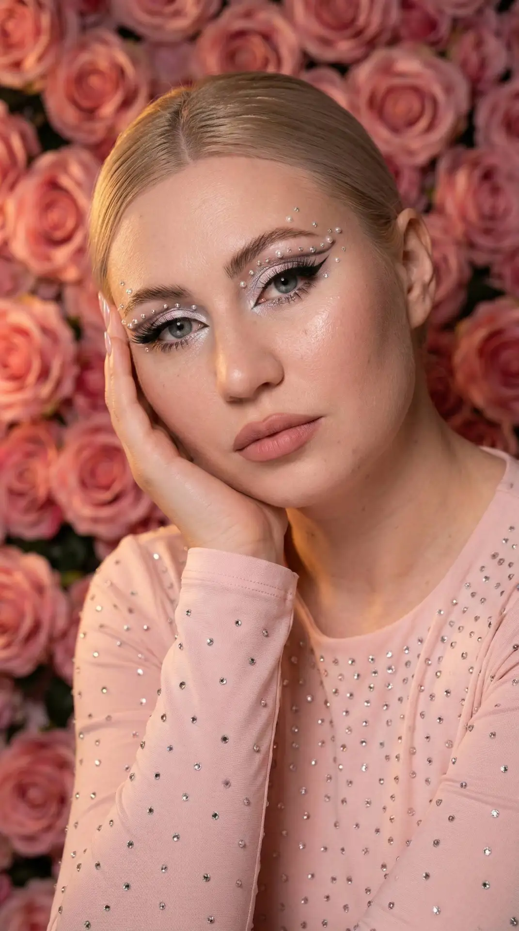 С 8 Марта, прекрасные! 🌸✨
