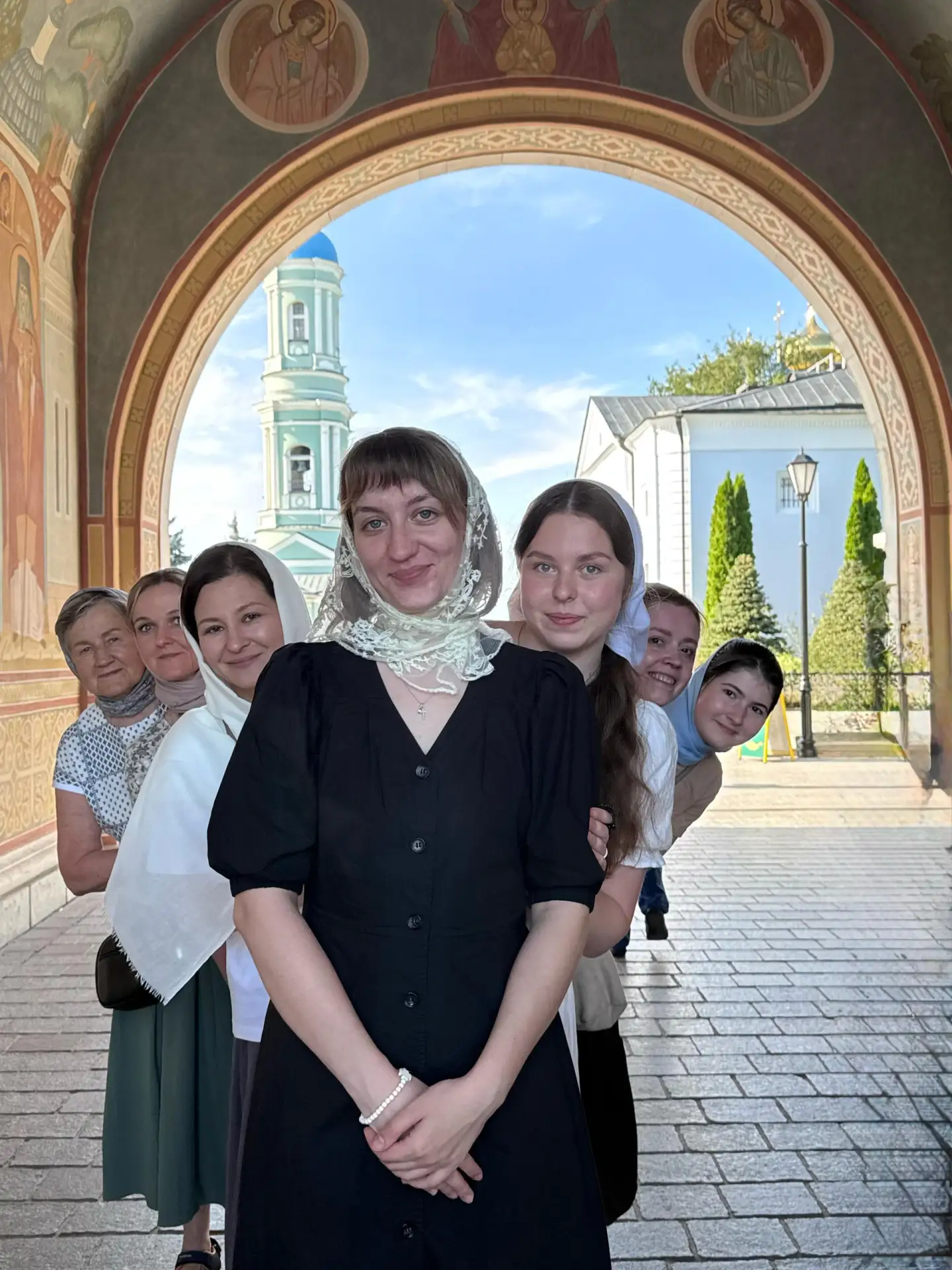 Летняя поездка общины в Оптину пустынь и Москву

Этим летом община и сотрудники Успенского подворья 