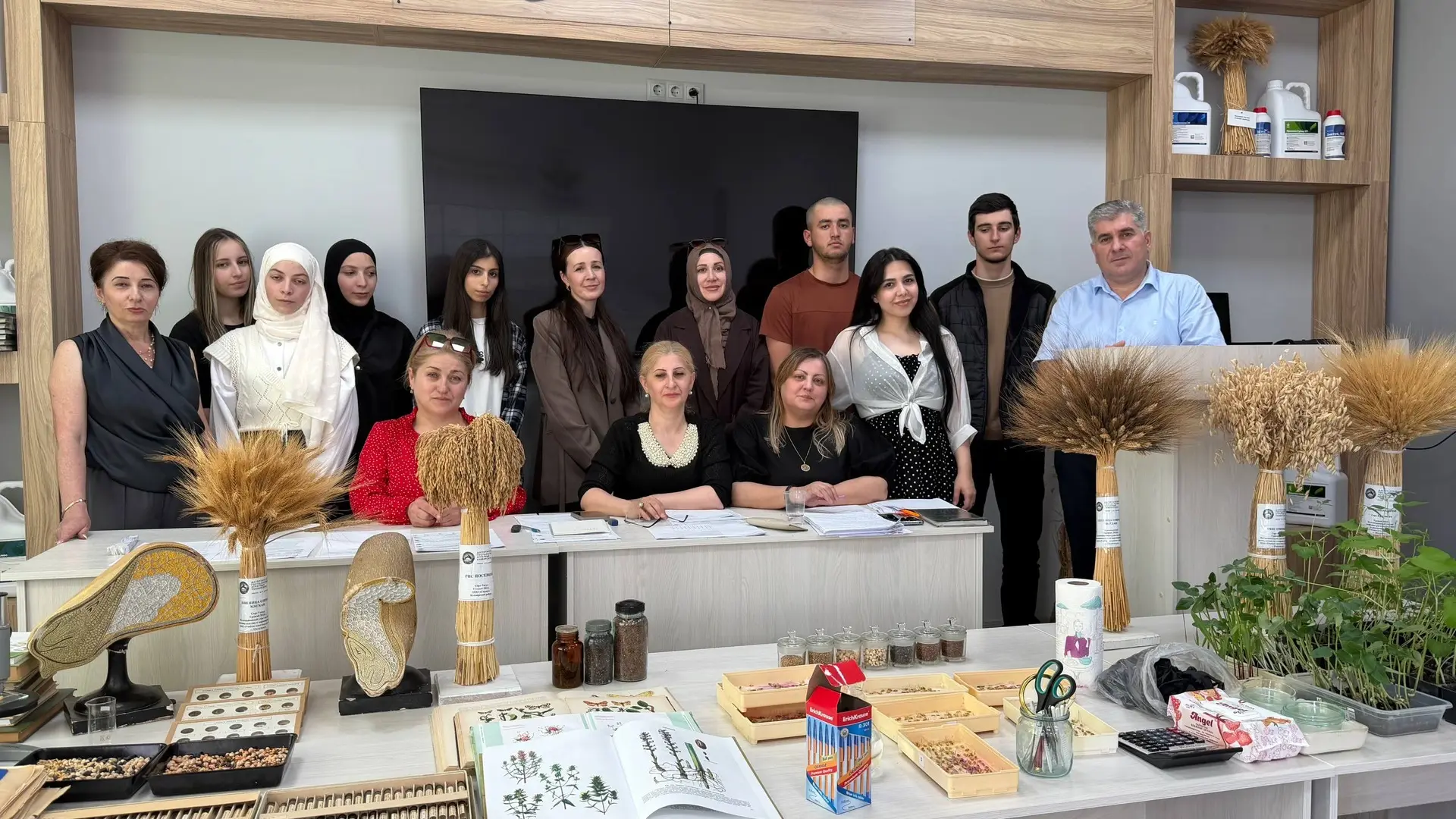 🌾 ДагГАУ стал площадкой проведения демоэкзамена по компетенции «Агрономия».
