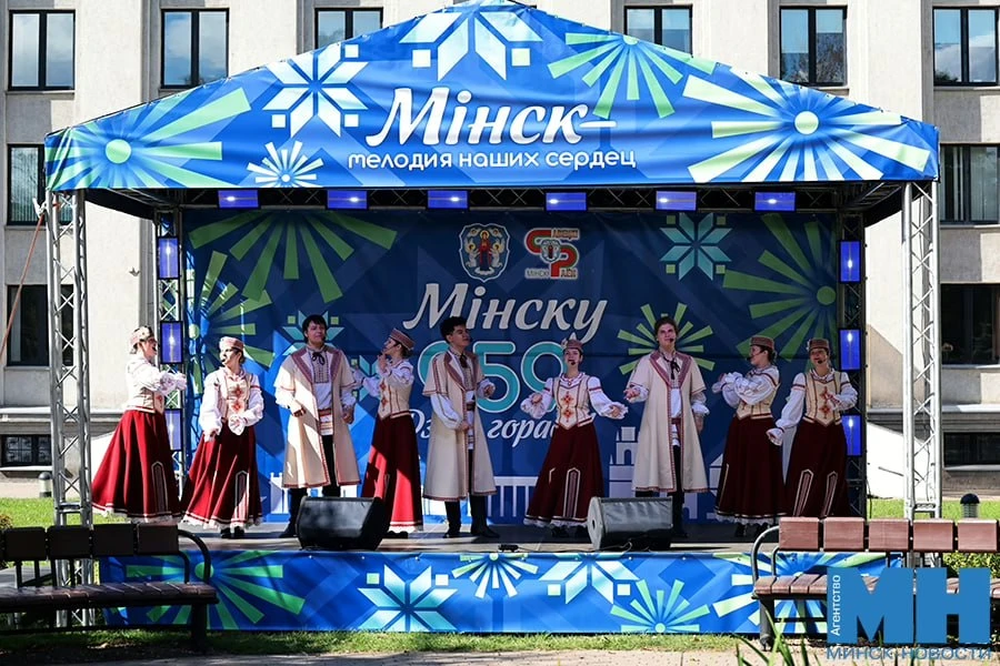 День города Минска завершился красочным салютом!