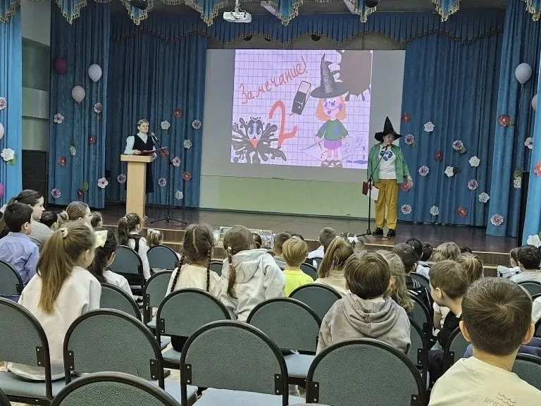 💥Ну всё… азбука пройдена!📚  Вчера у наших первоклассников было «Прощание с азбукой» – первый настоящ