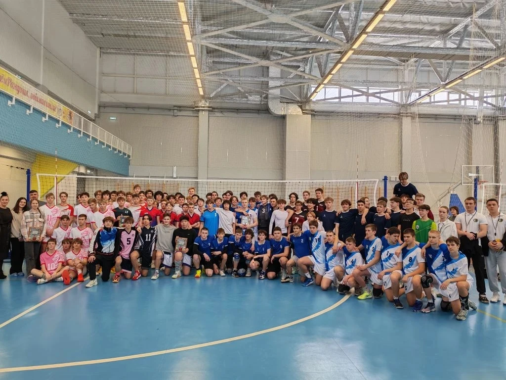 🏐 Волейбол. Эмоции. Опыт. 🏐  28 февраля и 1 марта наши ребята  сражались за честь школы на областной