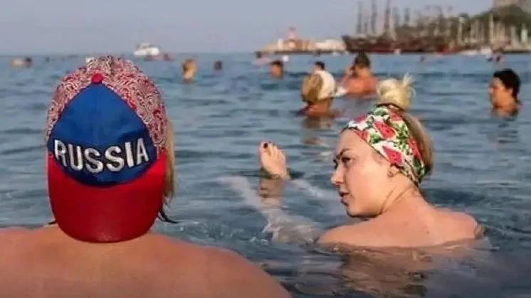 🏖 В Госдуме предложили увеличить минимальный оплачиваемый отпуск с 28 до 35 дней.

По словам депута