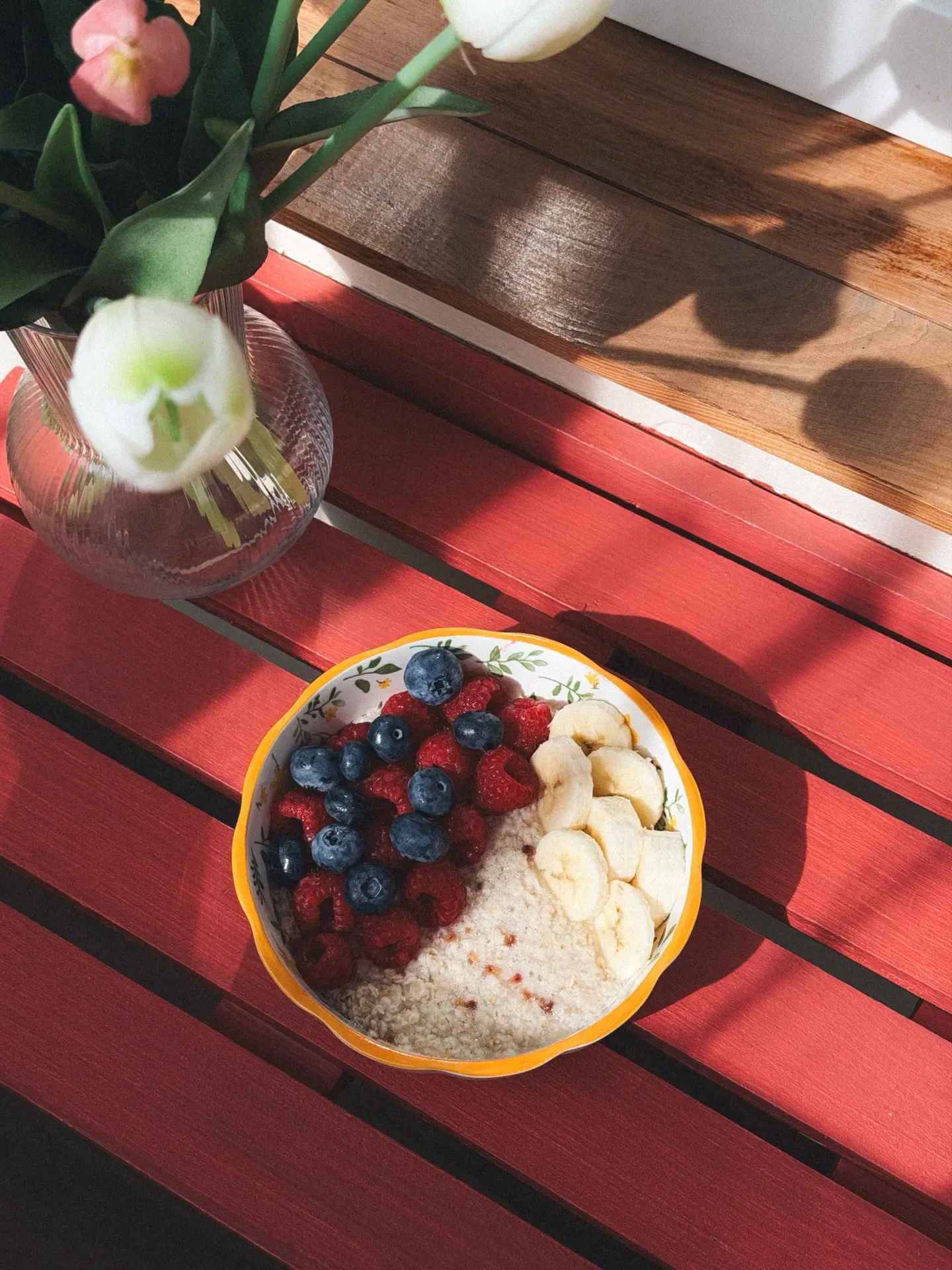 Вчера в Европе купили ягоды , вкусные свежие и не дорого 🫐🍓