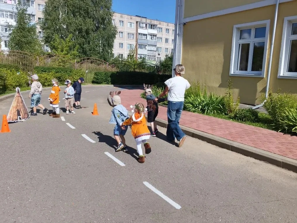В рамках фестиваля подвижных игр "Народное братство дороже богатства", приуроченного к ...