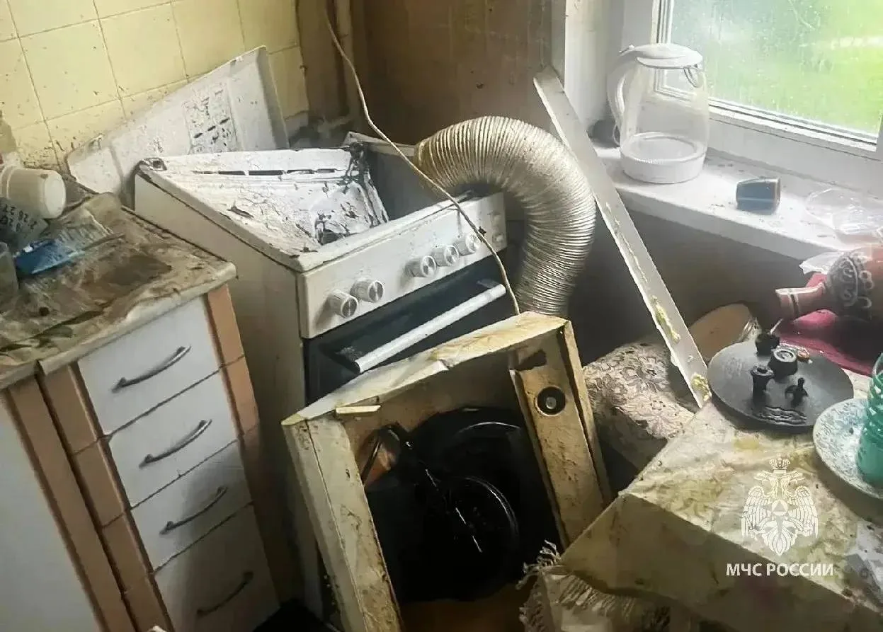 В Ижевске на улице Автозаводской произошел взрыв афганского казана во время готовки в о...