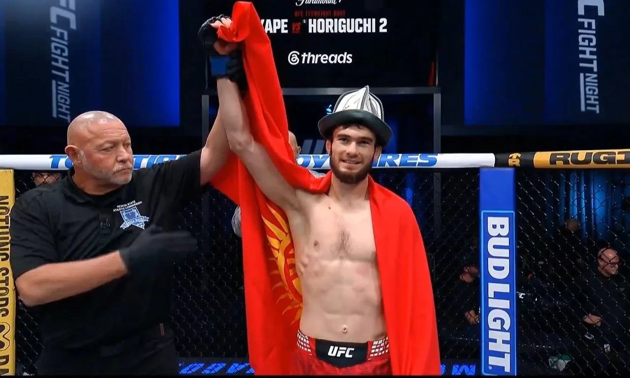 Дагестанский боец ворвался в UFC с редчайшим приёмом