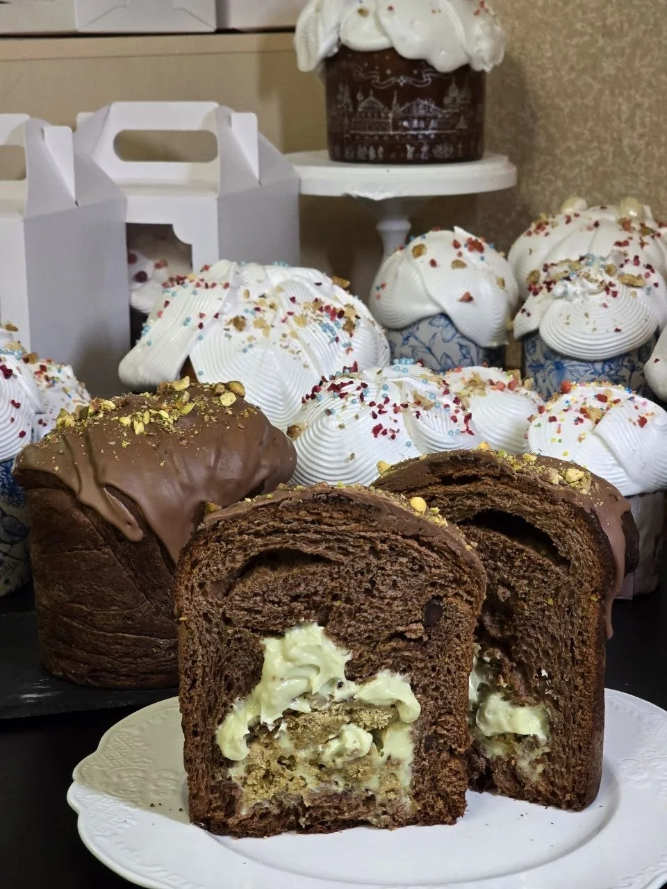 Попробуй Пасху на вкус — с восточным характером и русской душой.