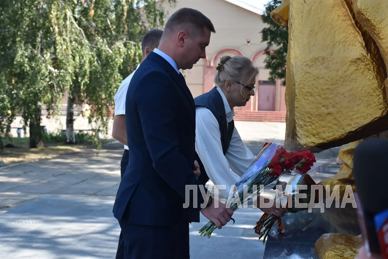 ⭐ В Кировске прошли мероприятия, приуроченные к 83-й годовщине освобождения города от н...