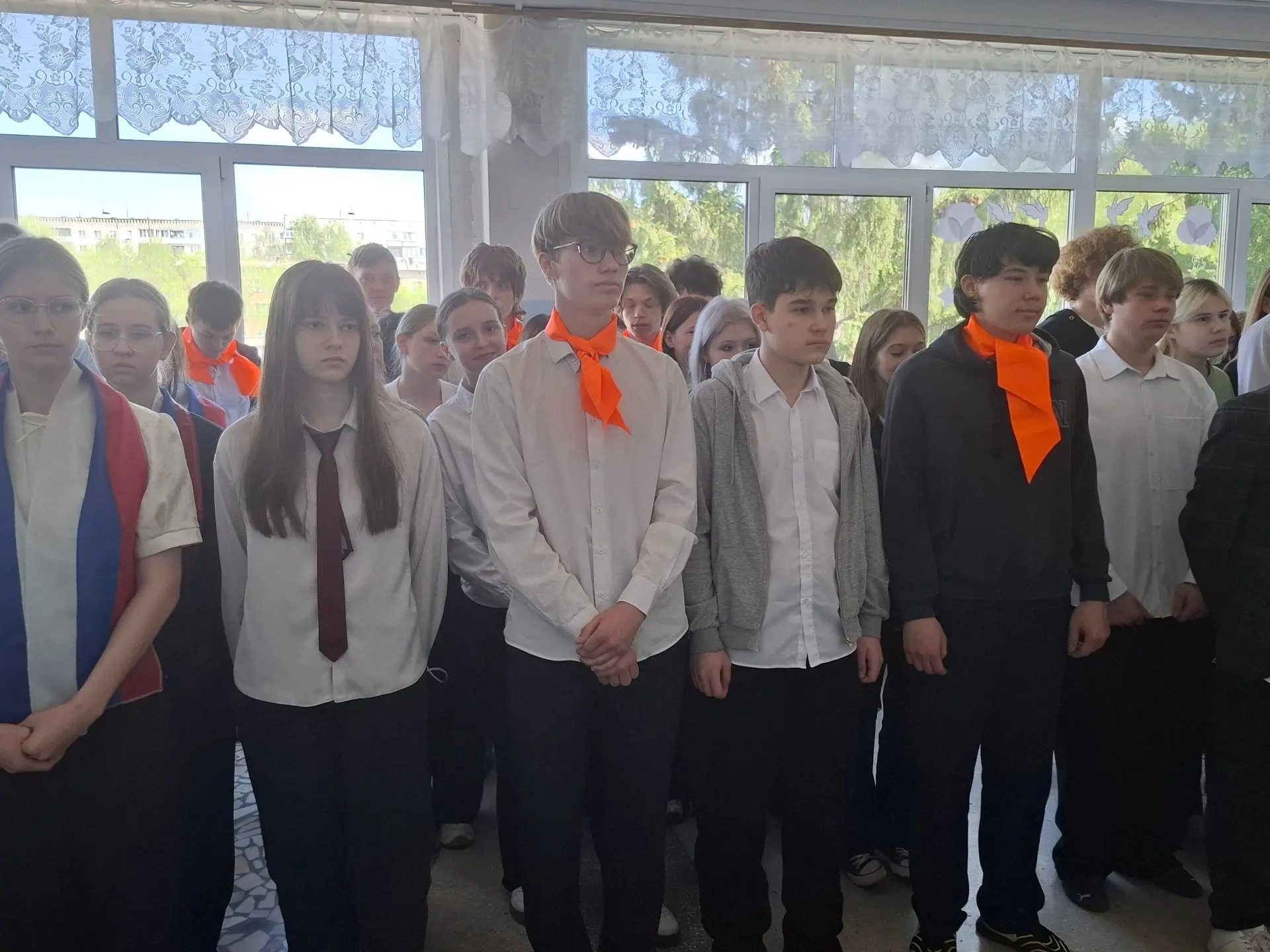🎓 Линейка 9, 10 и 11 классов — итоги 2025–2026! Награды старшеклассниками! Участники программы «12 ш