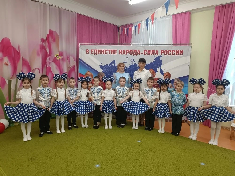 С Днем воссоединения Крыма с Россией!