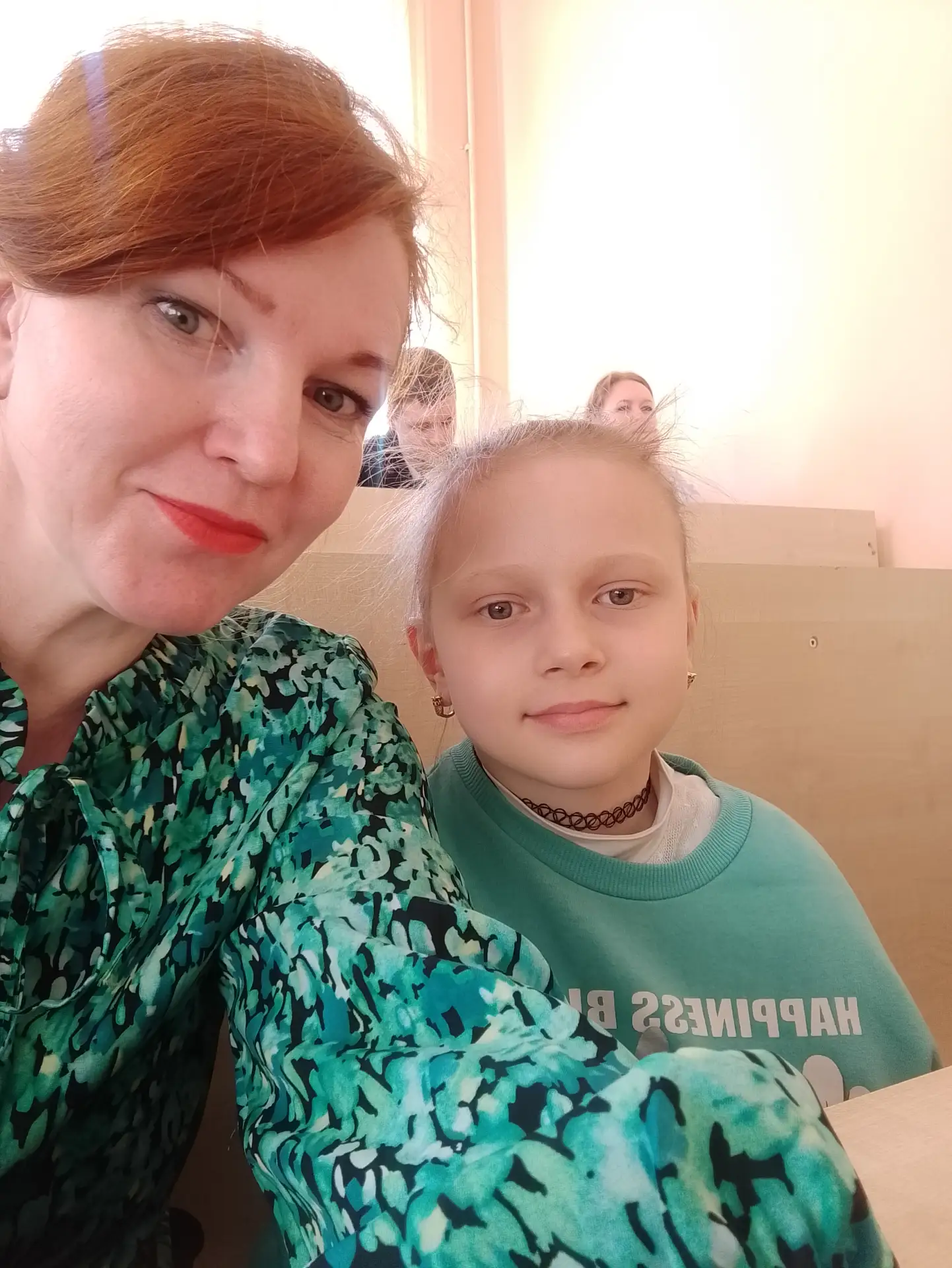 Студентка, комсомолка, спортсменка, наконец, она — просто красавица!