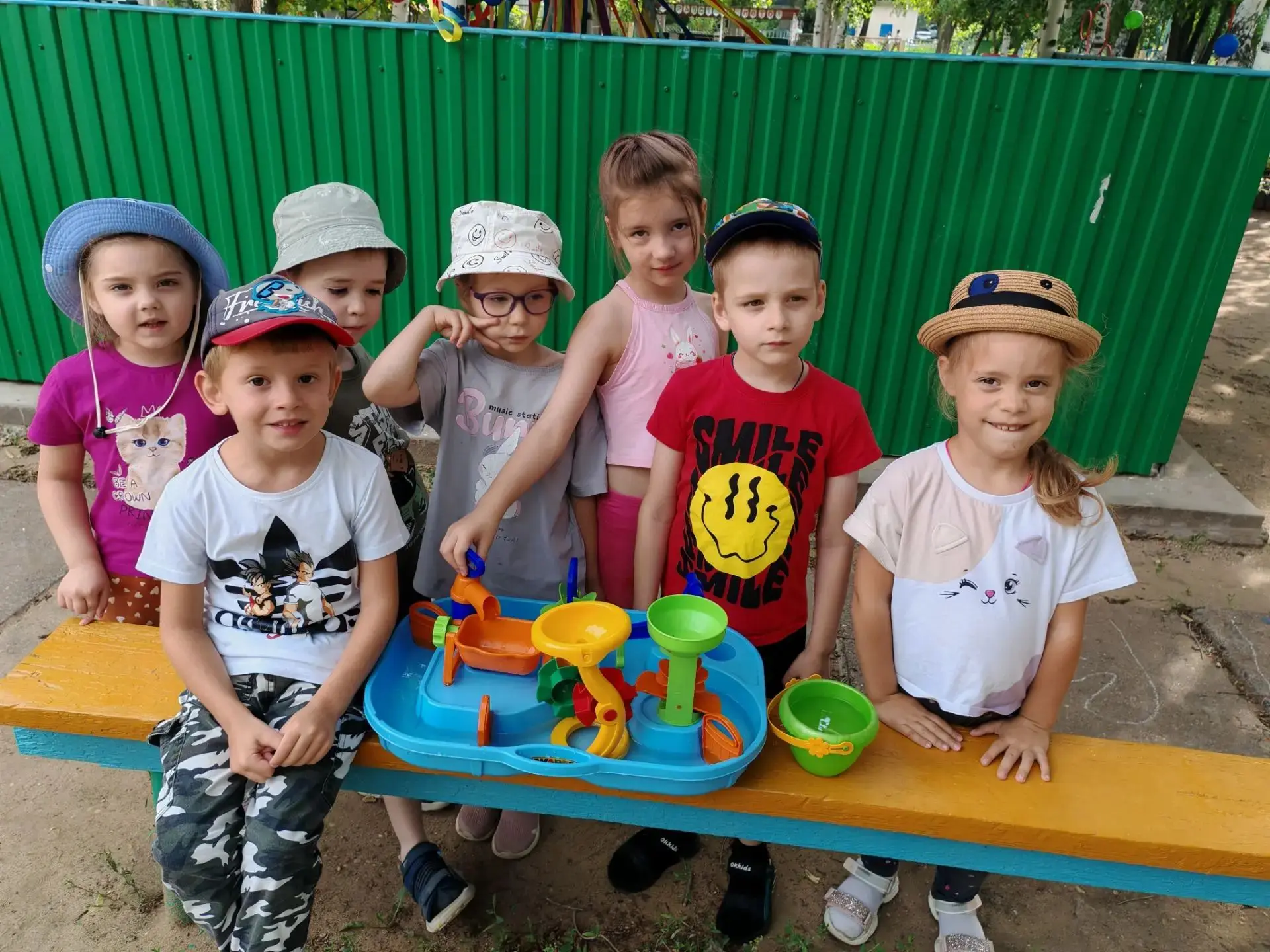 Игры с водой — одни из самых эффективных и любимых детьми видов деятельности в детском саду. Они не 