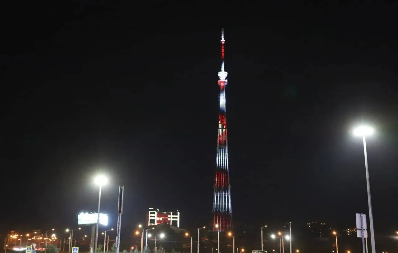 🧑‍🚀 В Иркутске и Братске зажгут праздничную подсветку на телебашнях  Сегодня в честь Дня космонавтик