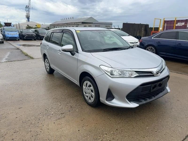 Купленный нами 23 августа полноприводный Toyota Corolla Fielder с дополнительными опция...