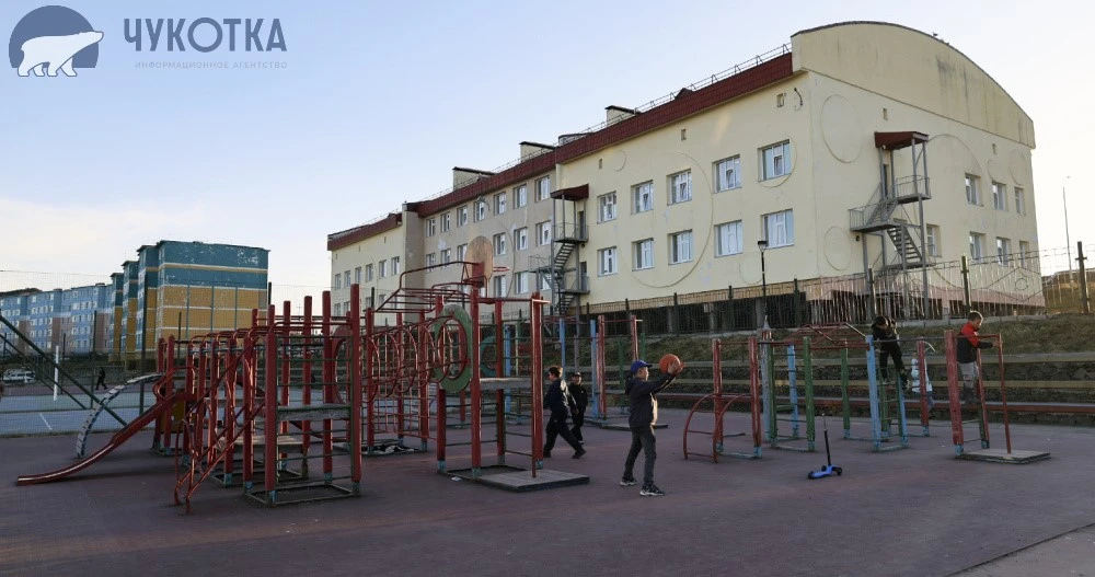 👷‍Спортплощадку рядом с детским реабилитационным центром отремонтируют в Анадыре, сооб...