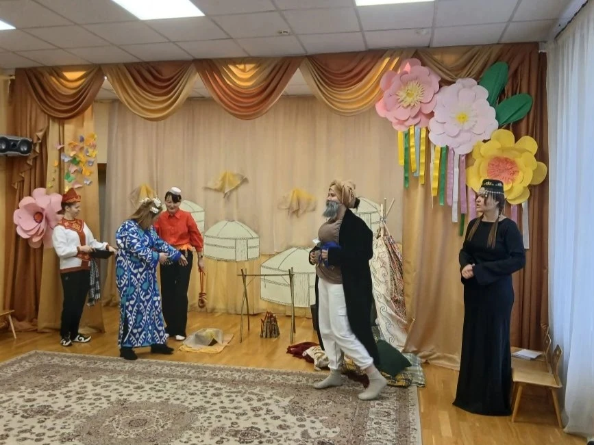 ТАМ, ГДЕ РОЖДАЕТСЯ ВЕРА В СЕБЯ И НАСТОЯЩАЯ ДРУЖБА!  ✨ Завершилась театральная неделя в дошкольном от