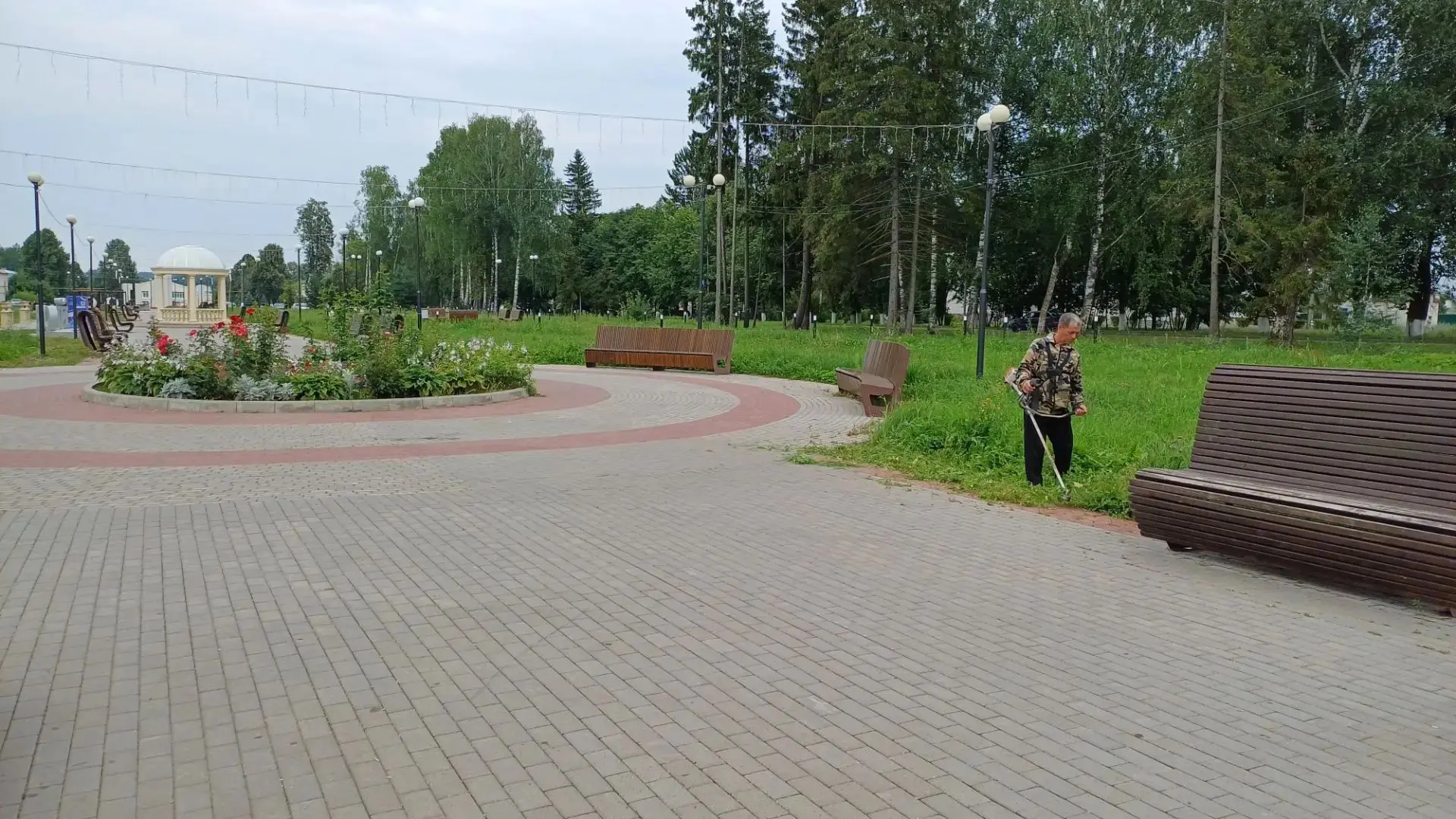 Продолжается благоустройство общественных пространств поселка Советский. 🌿