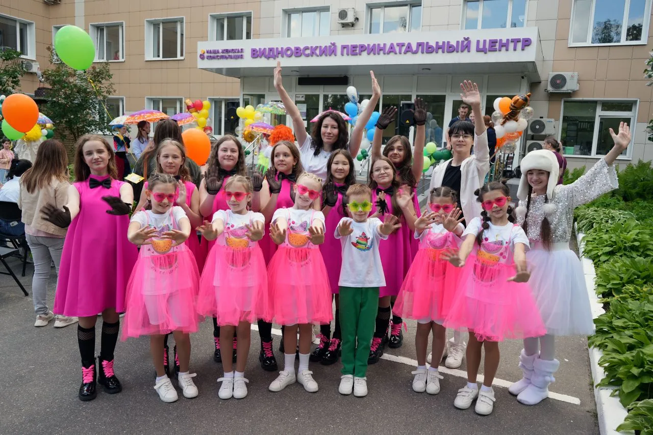 Студенты кафедры дизайна приняли участие в совместном праздновании дня рождения Видновс...