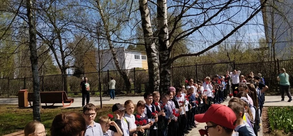 🇷🇺 Сегодня, 4 мая 2026 года, в двух зданиях нашей школы — в городе Электроугли и в поселке имени Вор