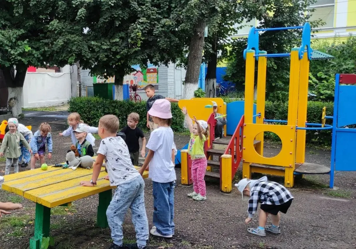 🌈Летняя прогулка в детском саду  нужна для укрепления здоровья, закаливания организма ...