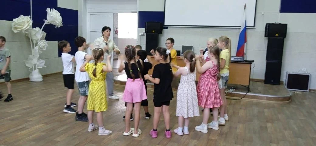 ☀ Яркий день в лагере «Одуванчик»: зарядка, финансы и творчество! ☀

Сегодня в нашем пришкольном лаг