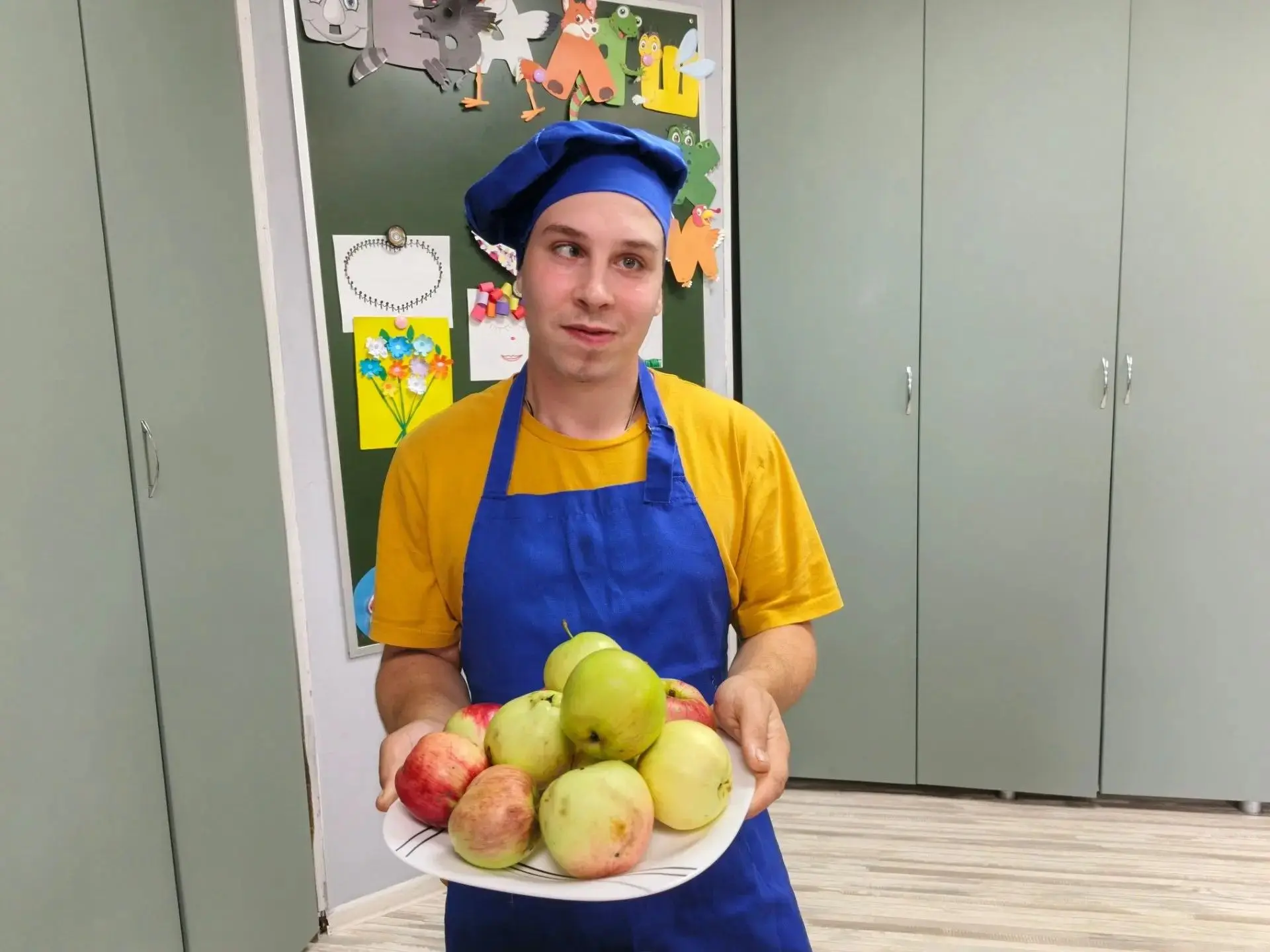 Яблочный Спас отметили вкусно и душевно! 🎉 Наши воспитанники вместе с воспитателем при...