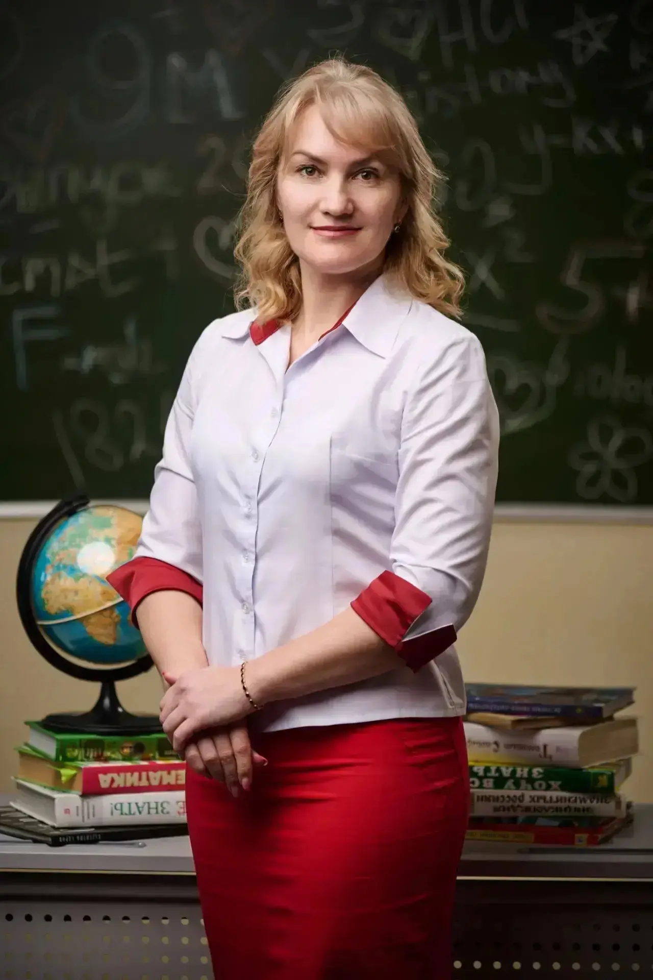 Знакомьтесь: Редько Вера Александровна — наш учитель иностранного языка и классный руко...