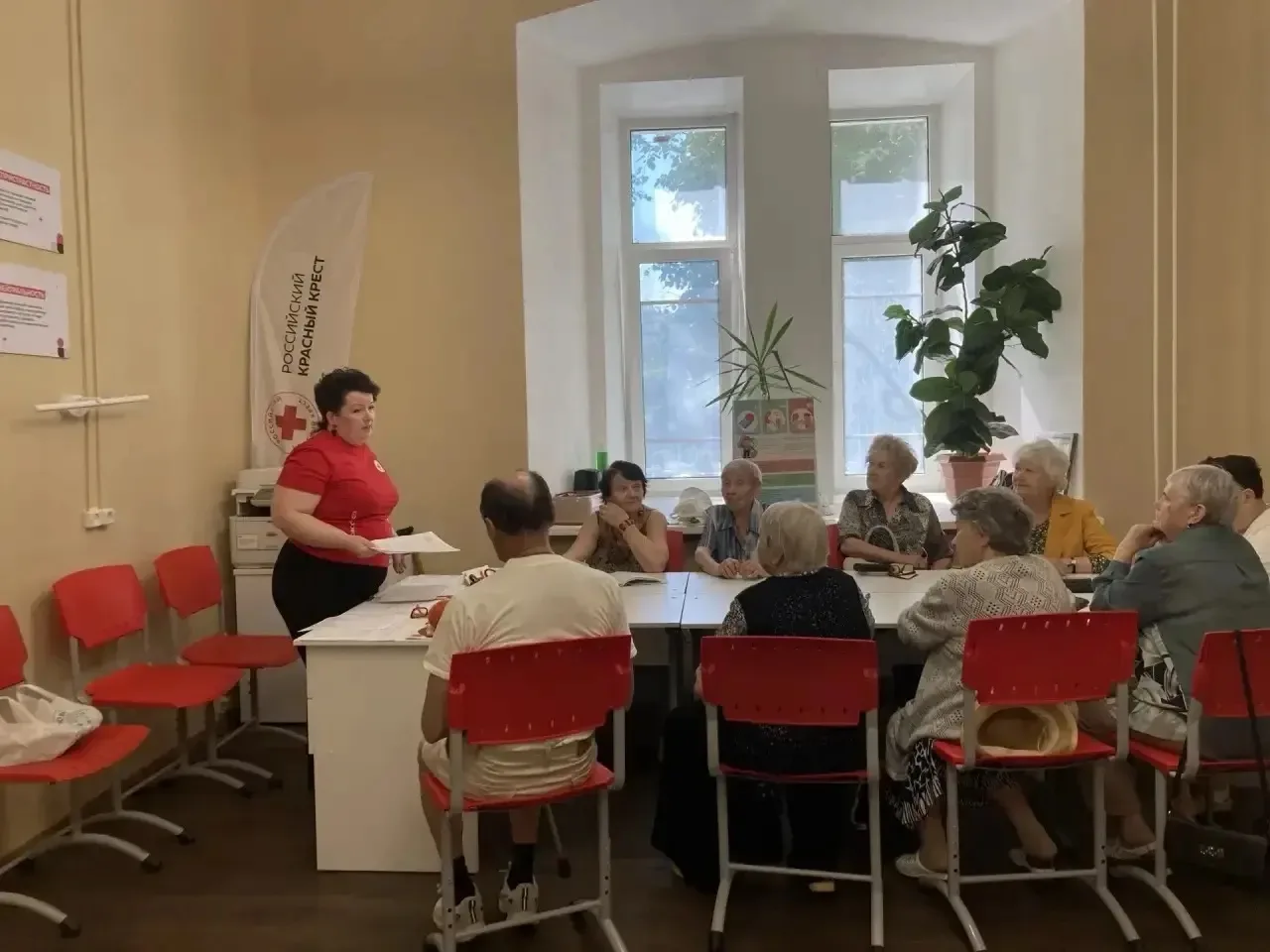 Во Владимирском комплексном центре на базе Школы родственного и семейного ухода состоял...