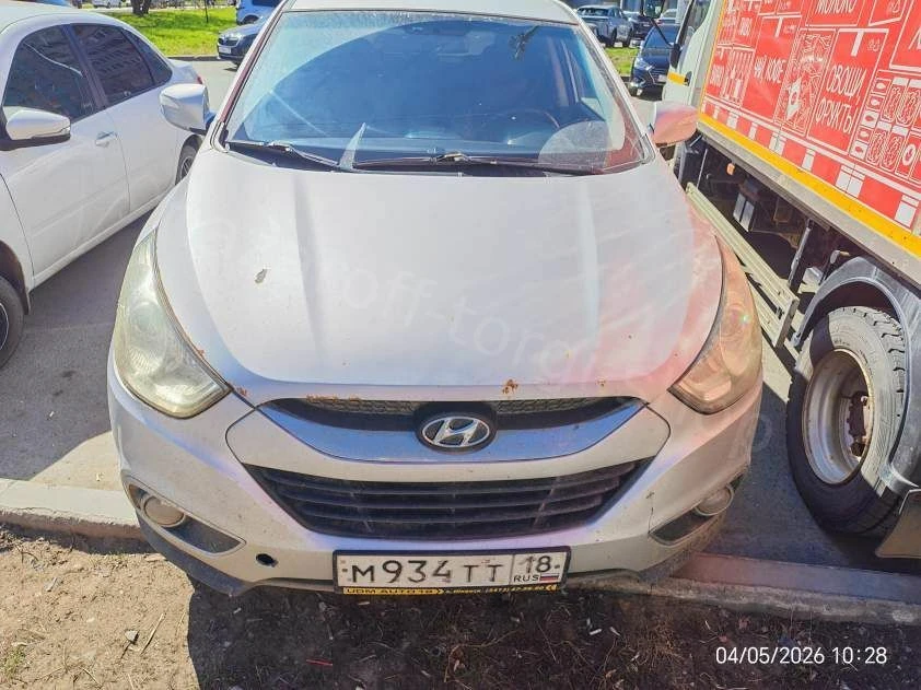 Предлагаемый Hyundai IX35 2013 г. выполняет требования к среднему классу кроссоверов, и...