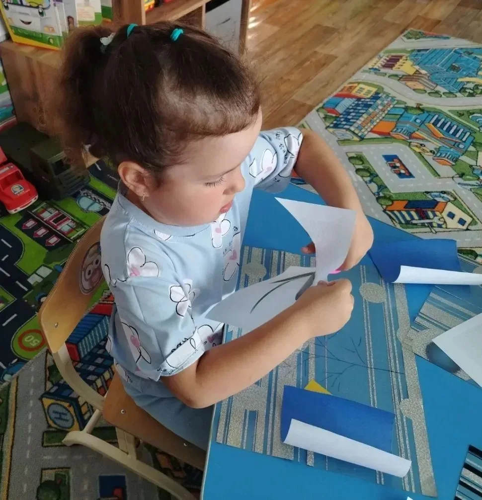 💙Цветная неделя продолжается! Сегодня пятница - синий цвет! 💙
⏳19.06.2026 г. воспитанники старшей 