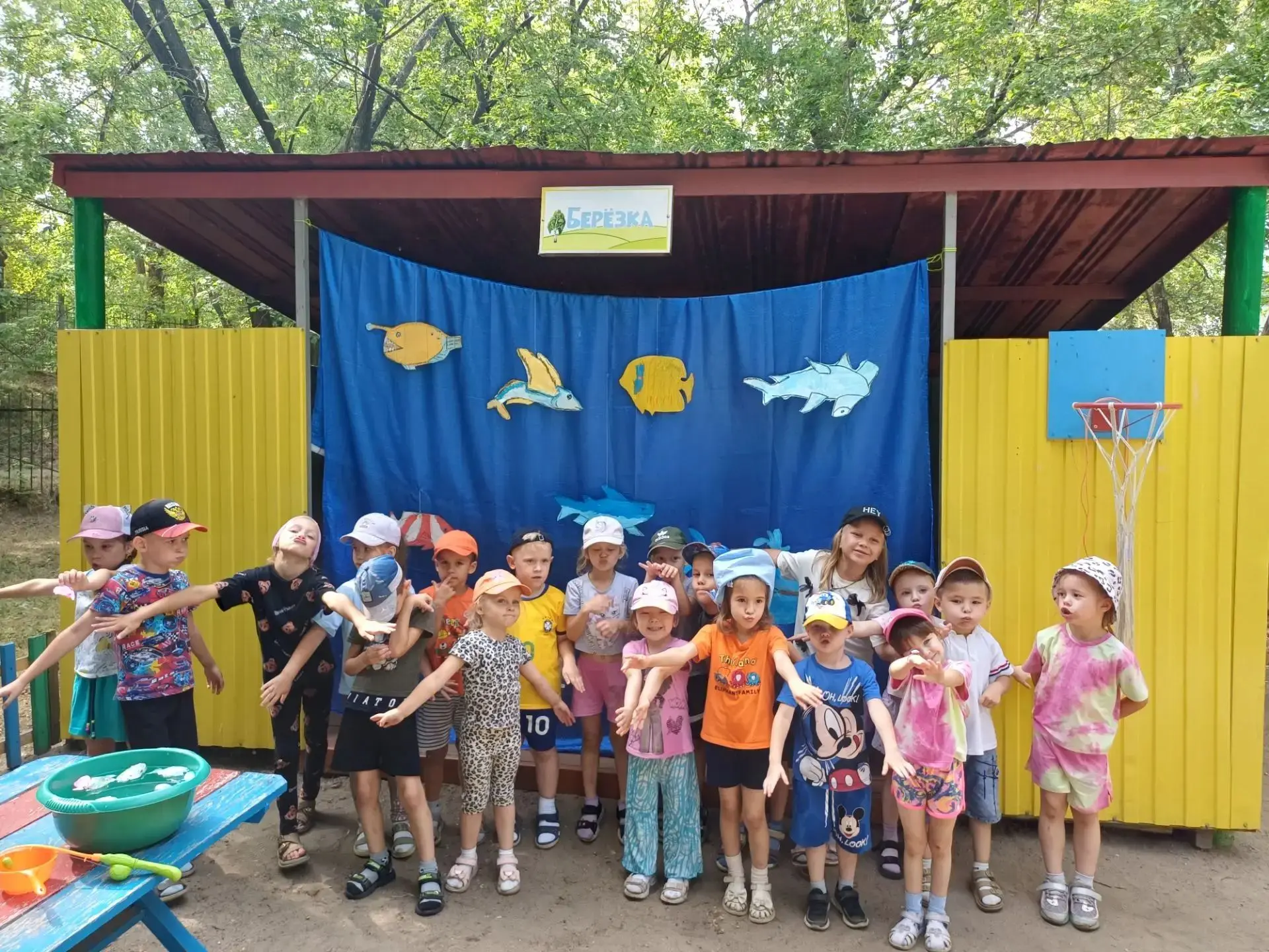 💦 Когда в саду появляются Нептун и Кикимора, а Тучка вот-вот прольётся дождиком — знайте, это Иван 