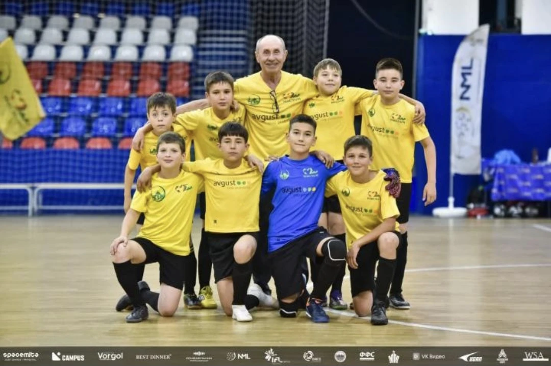 Поздравляем футбольную команду «Мирас» 🏟️🔥 с выходом в финал международной футзальной...
