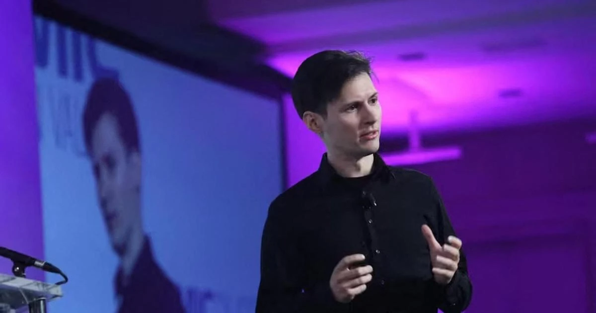 Основатель Telegram Павел Дуров внесён в перечень террористов и экстремистов Росфинмониторинга.

Сам
