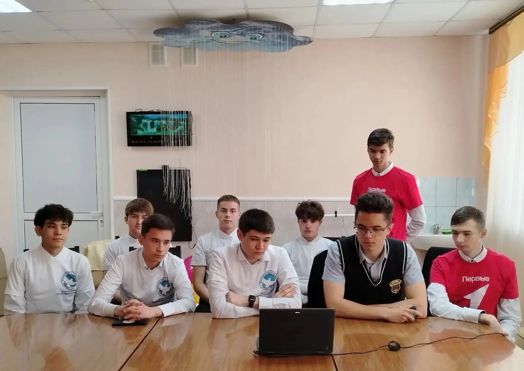 🇷🇺 Школьный Вестник ⚡⚡⚡ НАША ПОБЕДА: ИНТЕЛЛЕКТУАЛЬНАЯ ИГРА  📅 5 мая 2026 года Обучающиеся МБОУ СШ №2