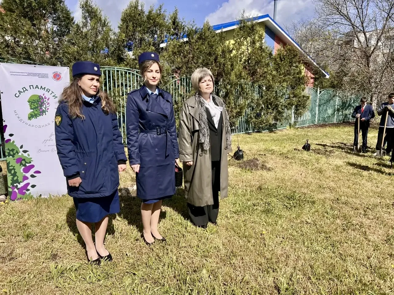Акция «Сад памяти» в нашей школе!🌳  📌24 апреля МБОУ «Школа-гимназия, детский сад № 25» приняла участ