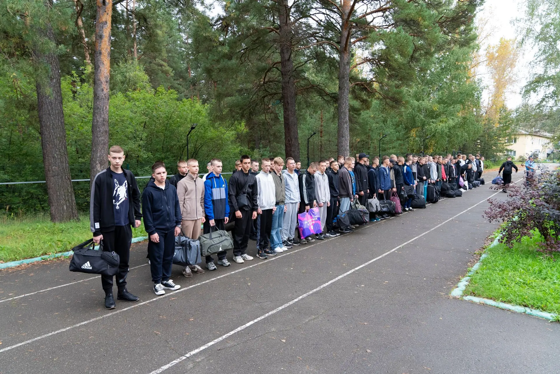 Сегодня, 30 августа, в Лётной школе состоялся заезд первокурсников. Для ребят, впервые ...