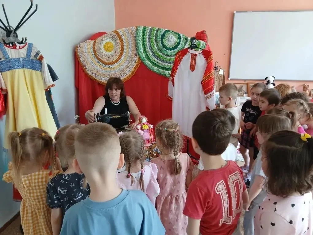 🤩Традиции в деталях  Настоящая палитра талантов — яркая выставка творческих работ и рукоделия родите