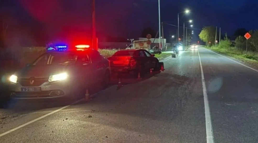 В Полесском районе Škoda выехала на встречку, столкнулась с Mazda и отлетела в фонарный...