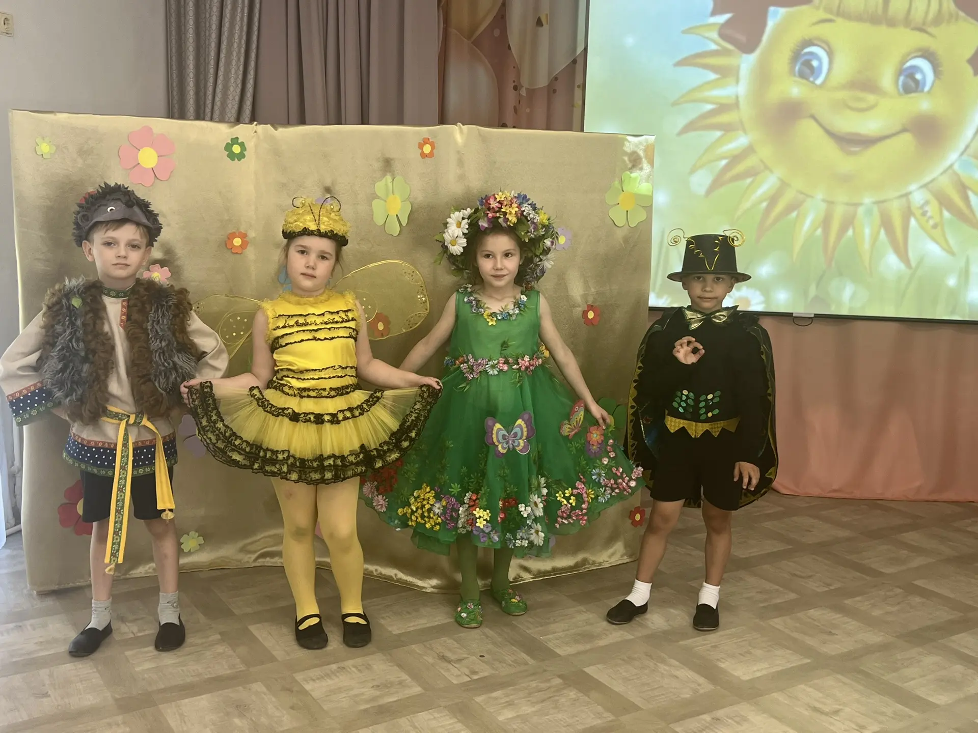 Огромное спасибо нашим замечательным артистам! 👏🏻
Вы подарили детям из
младших групп настоящий пра
