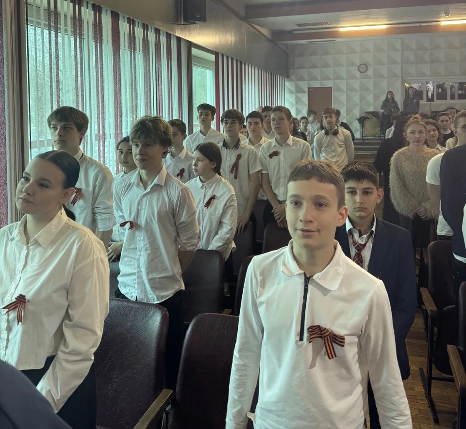 Учащиеся 8-В класса (классный руководитель Мошик Юлия Александровна) приняли участие в Республиканск