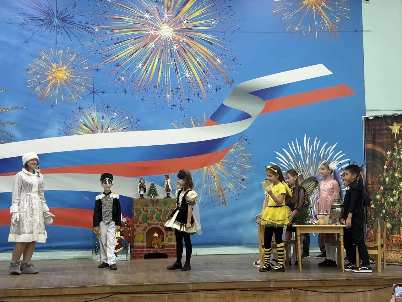 🎉✨ Волшебный мюзикл от 2 «А» и 10 «А» классов! ✨🎉  Наши талантливые ребята подготовили  мюзикл «В го