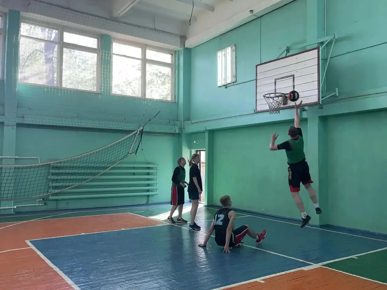🏀 Турнир по стритболу в честь 81‑й годовщины Великой Отечественной войны 🏀  Вчера в нашей школе прош