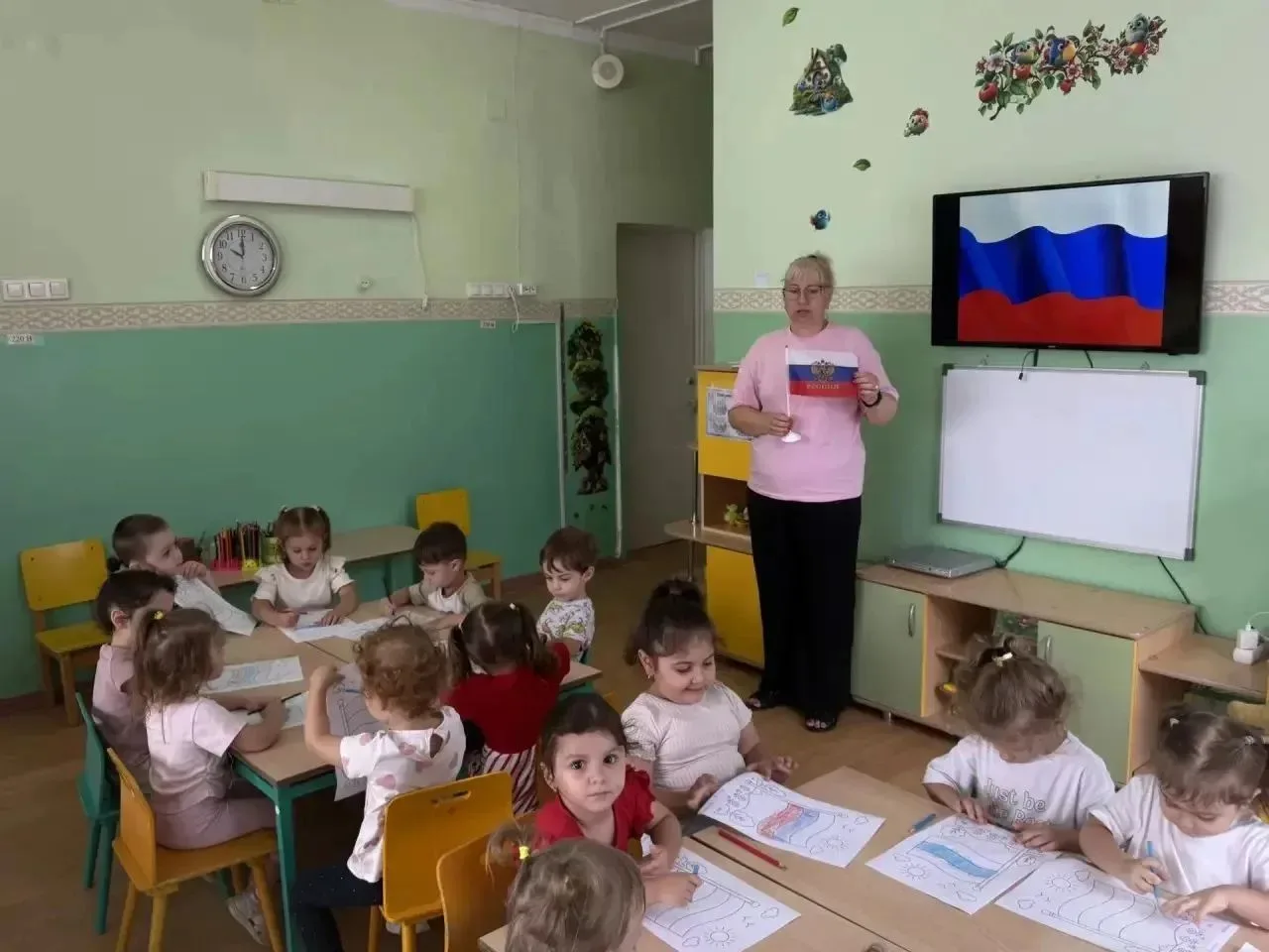 🇷🇺 Завтра — День Государственного флага России! В преддверии этого праздника в нашем ...